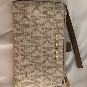 MK smartphone wallet/wristlet